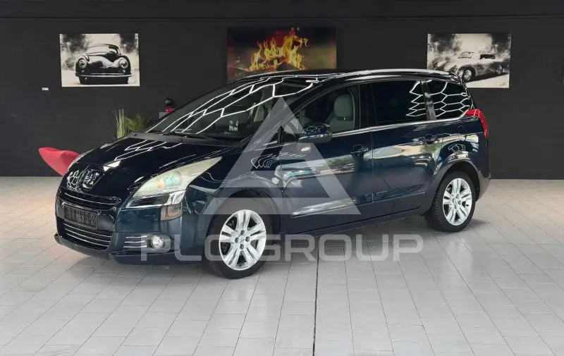 2010 Peugeot 5008