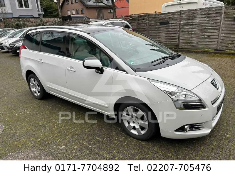 2010 Peugeot 5008