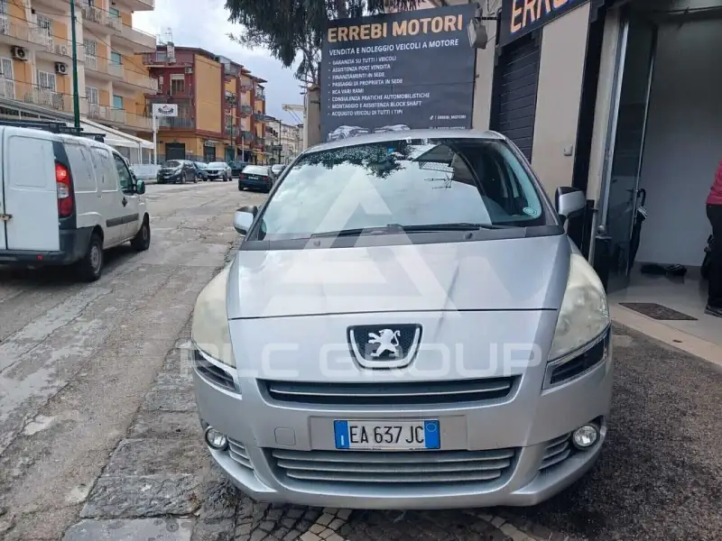 2010 Peugeot 5008
