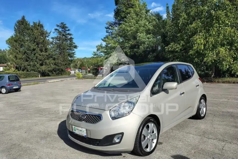 2010 KIA Venga