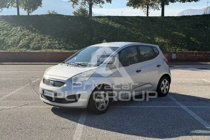 2010 KIA Venga