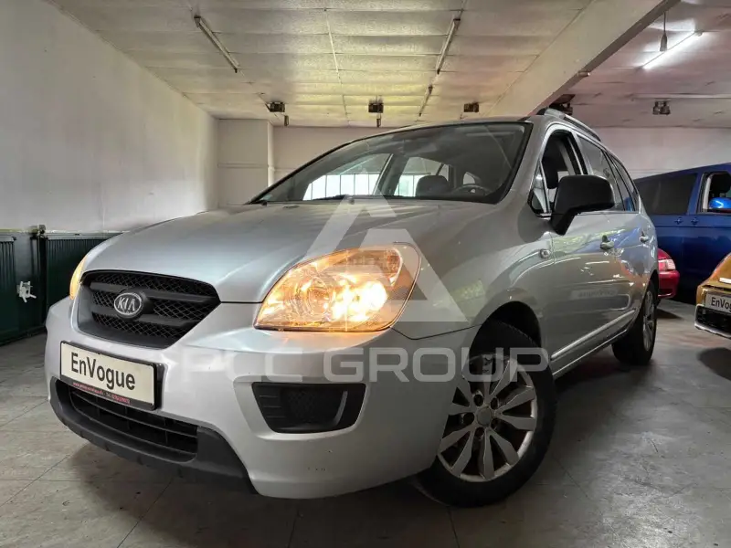 2010 KIA Carens