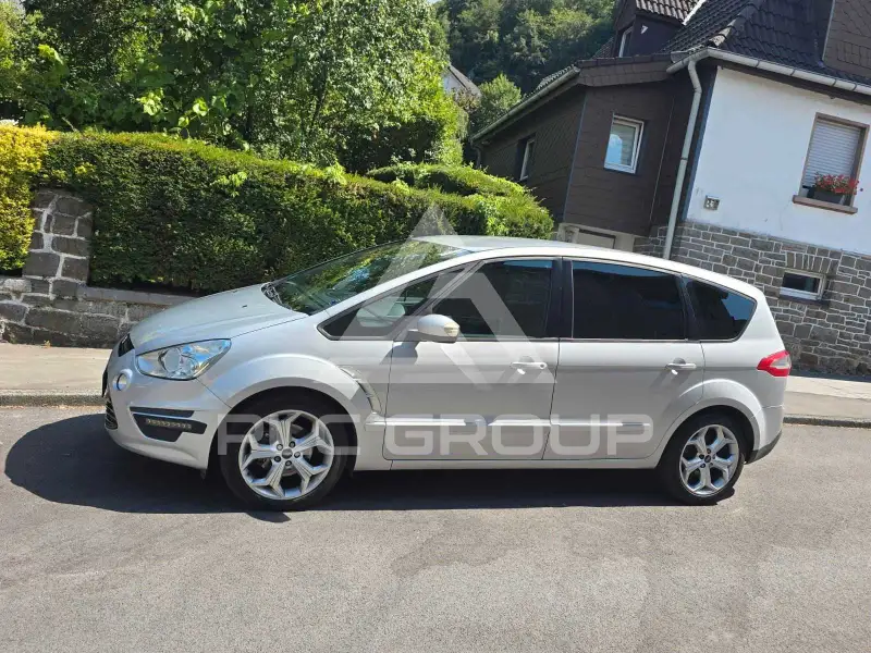 2010 Ford S-Max