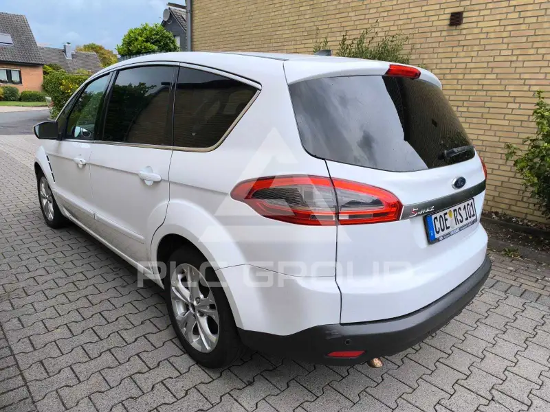 2010 Ford S-Max