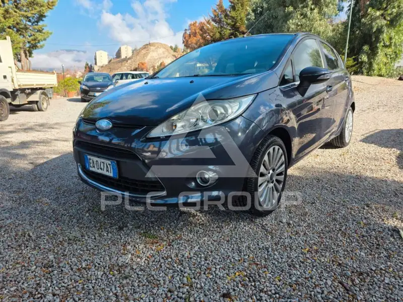 2010 Ford FIESTA