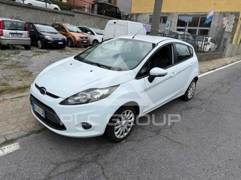 2010 Ford FIESTA