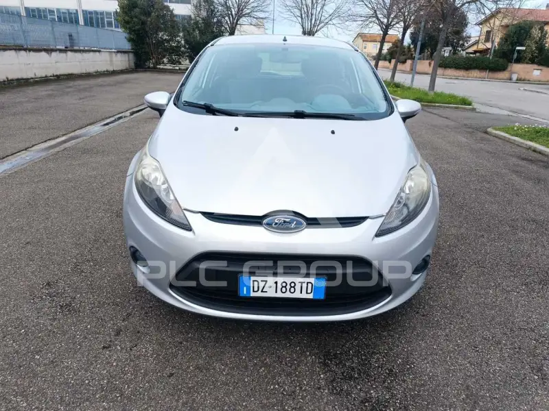2010 Ford FIESTA