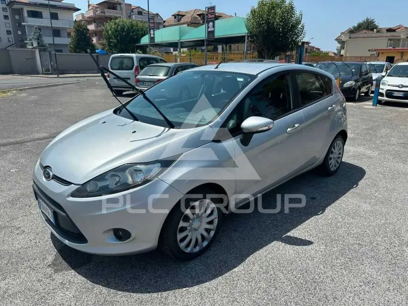 2010 Ford FIESTA