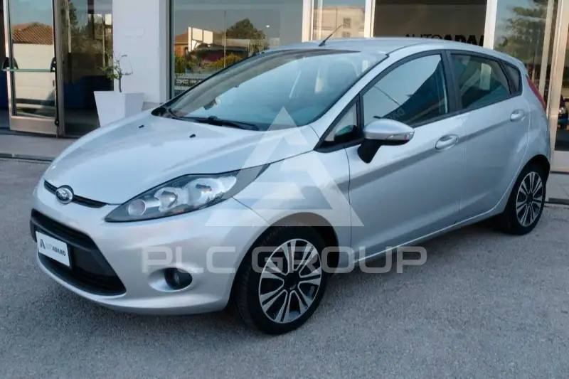2010 Ford FIESTA