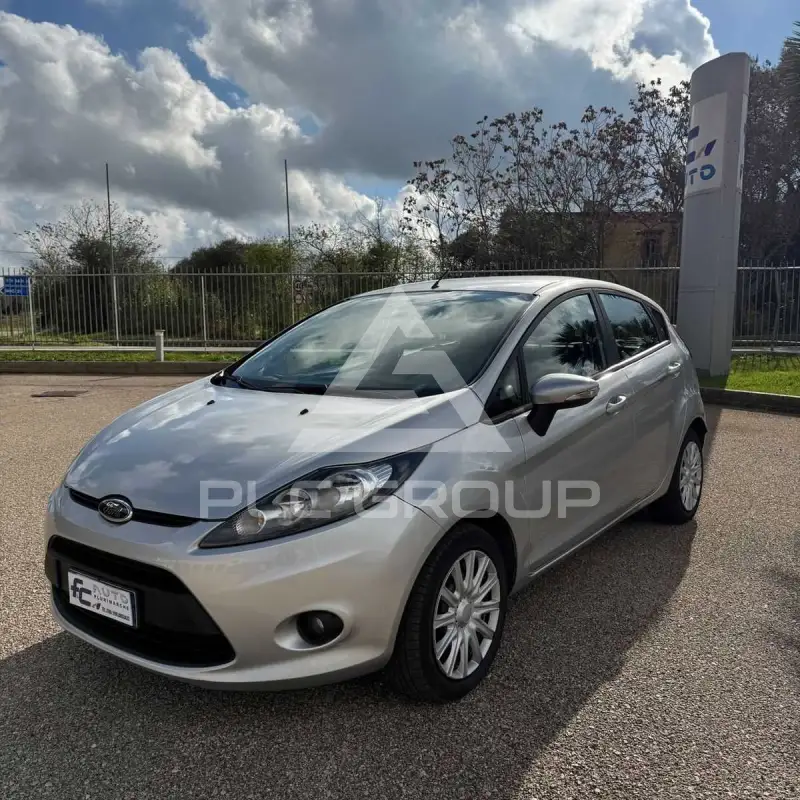 2010 Ford FIESTA