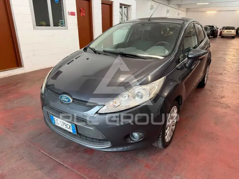 2010 Ford FIESTA
