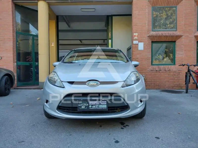 2010 Ford FIESTA