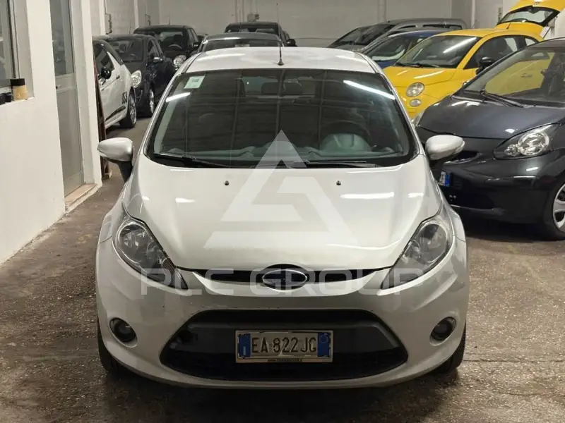 2010 Ford FIESTA