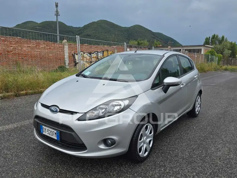 2010 Ford FIESTA