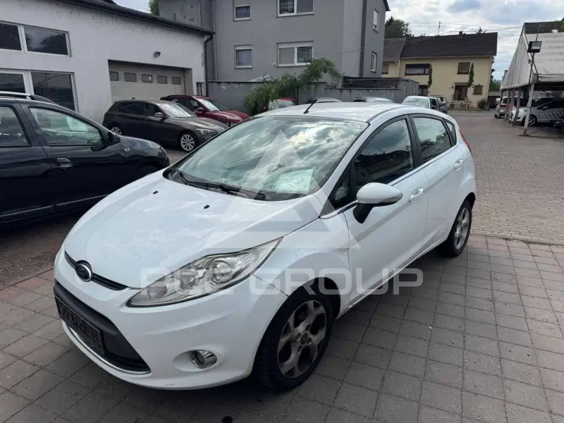 2010 Ford FIESTA