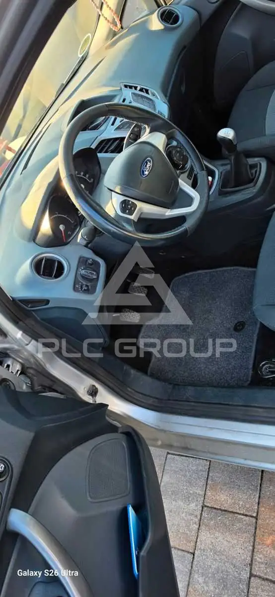 2010 Ford FIESTA