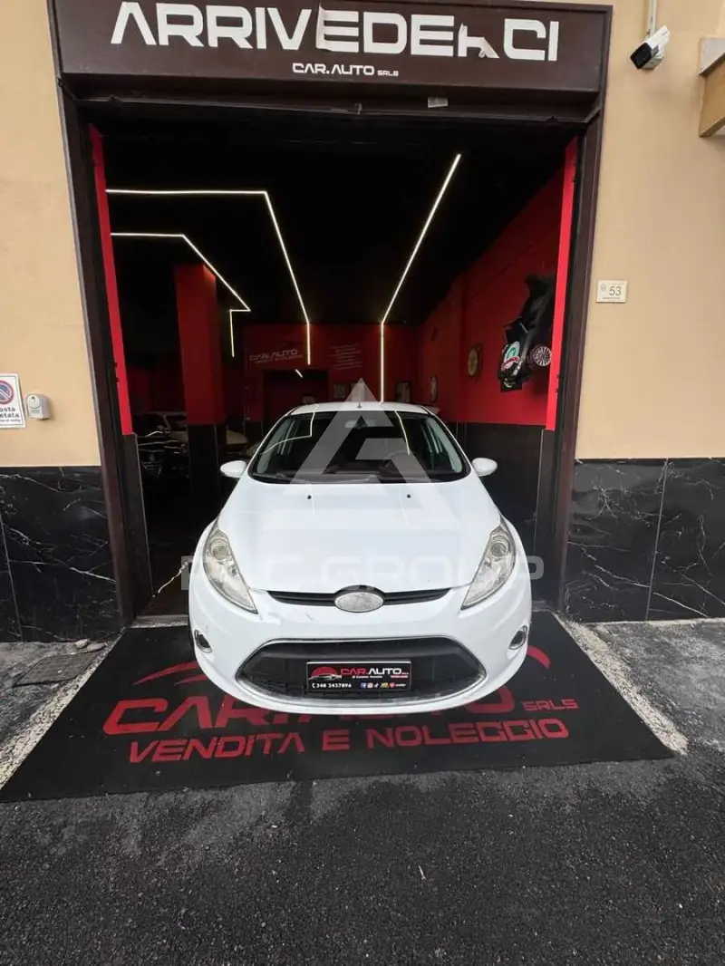 2010 Ford FIESTA