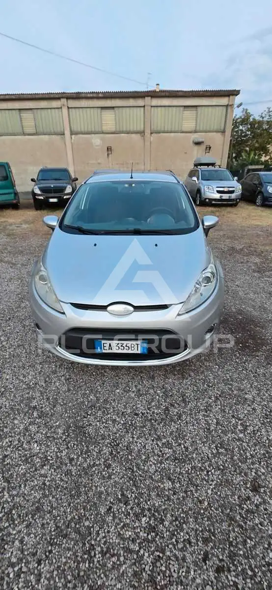 2010 Ford FIESTA