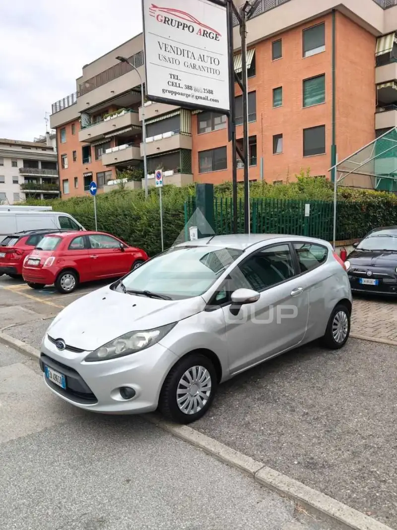 2010 Ford FIESTA