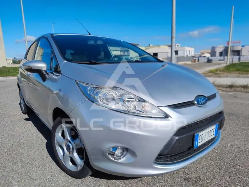 2010 Ford FIESTA