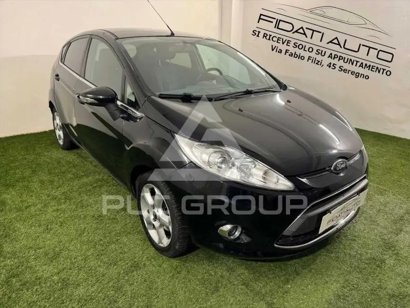 2010 Ford FIESTA