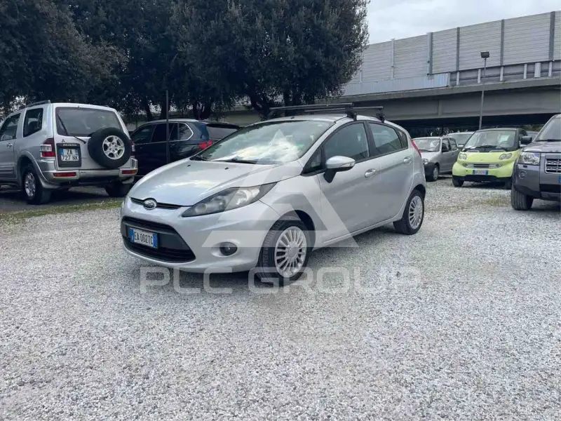 2010 Ford FIESTA