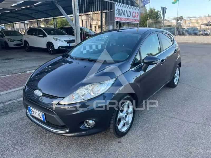 2010 Ford FIESTA