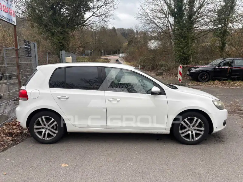 2010 Volkswagen GOLF