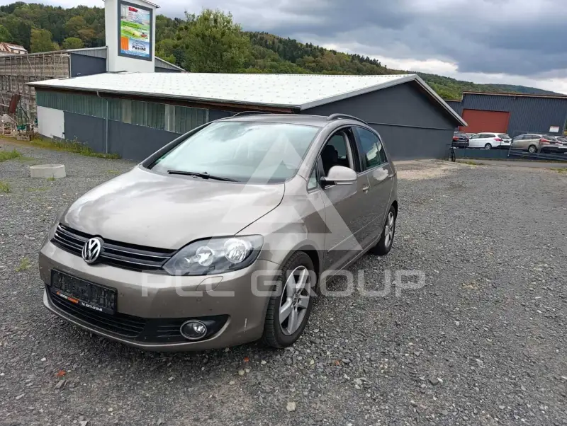 2010 Volkswagen GOLF