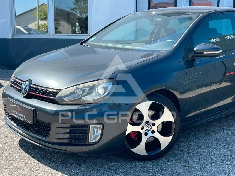 2010 Volkswagen GOLF