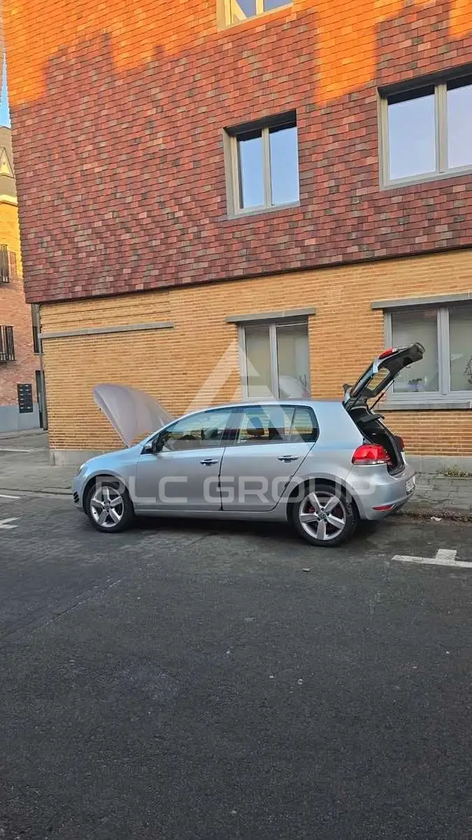2010 Volkswagen GOLF