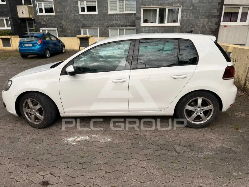2010 Volkswagen GOLF