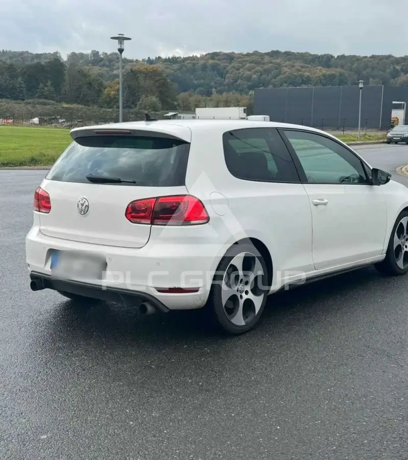 2010 Volkswagen GOLF
