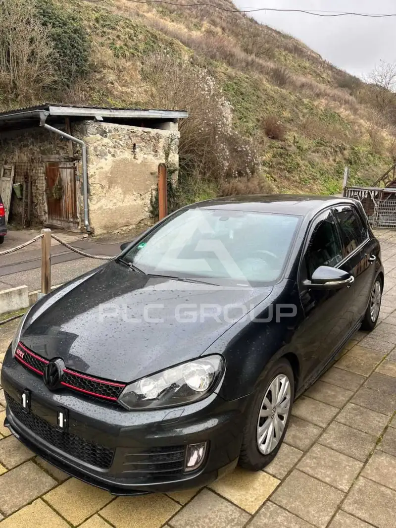 2010 Volkswagen GOLF