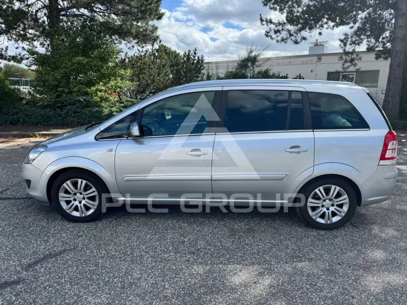2010 Opel ZAFIRA