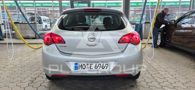 2010 Opel Astra