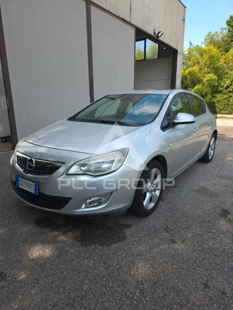 2010 Opel Astra