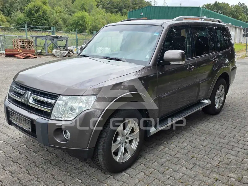 2011 Mitsubishi PAJARO