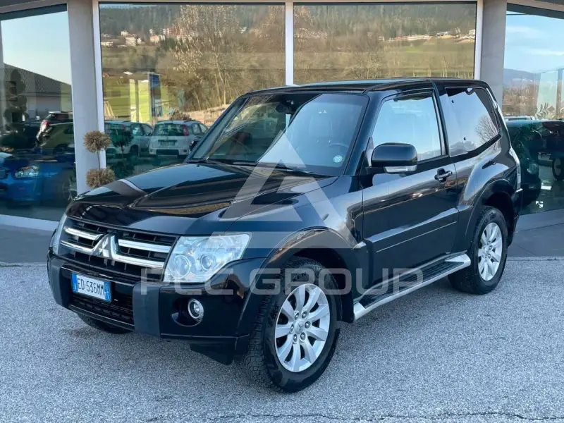 2011 Mitsubishi PAJARO