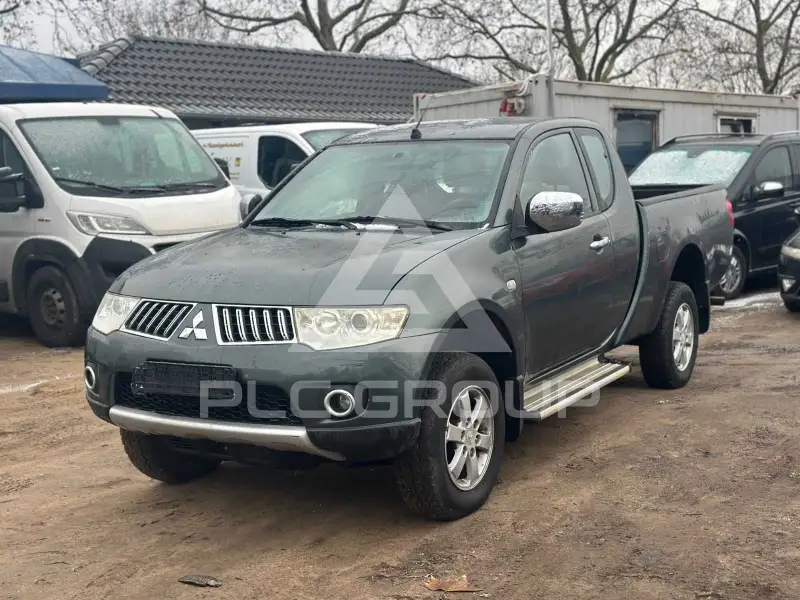 2011 Mitsubishi L200