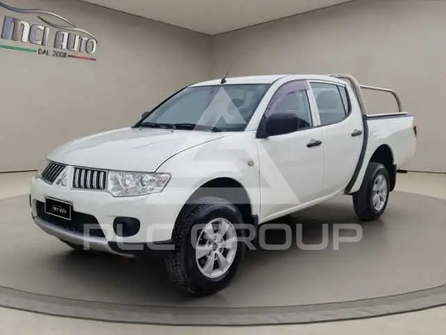 2011 Mitsubishi L200