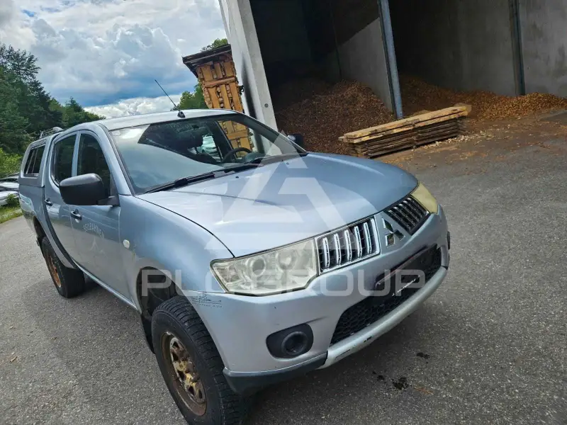 2011 Mitsubishi L200