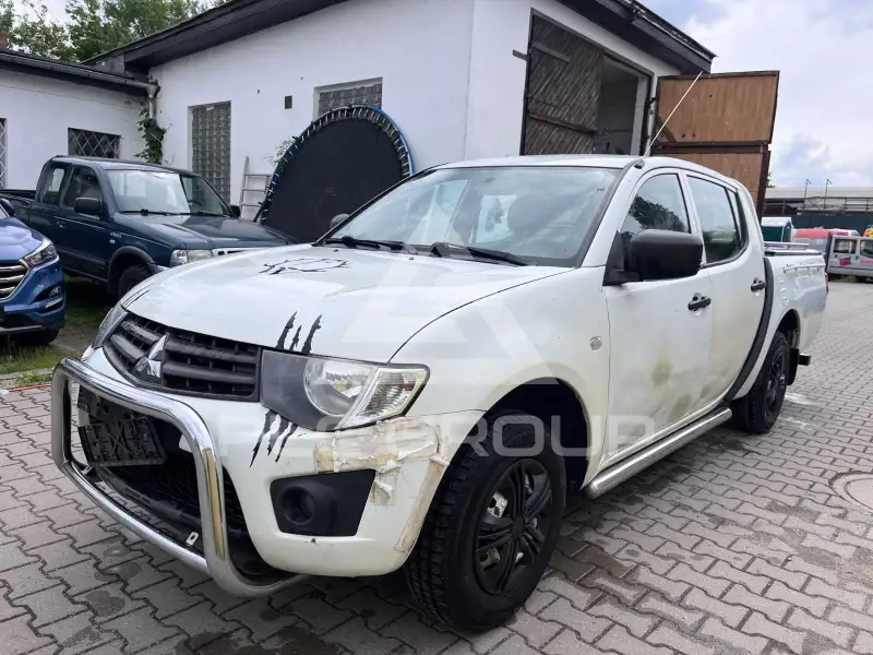 2011 Mitsubishi L200