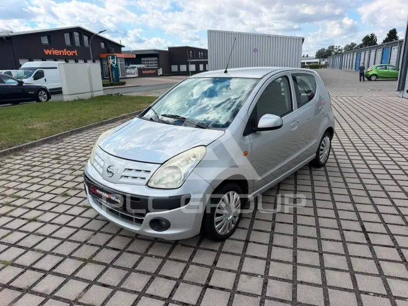 2011 Nissan Pixo