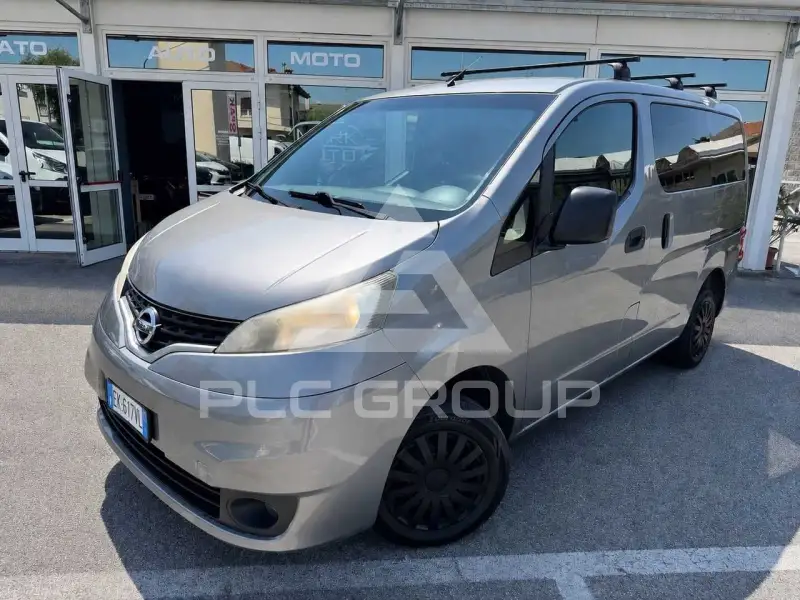 2011 Nissan NV 200