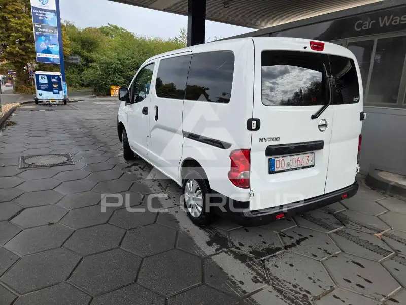 2011 Nissan NV 200