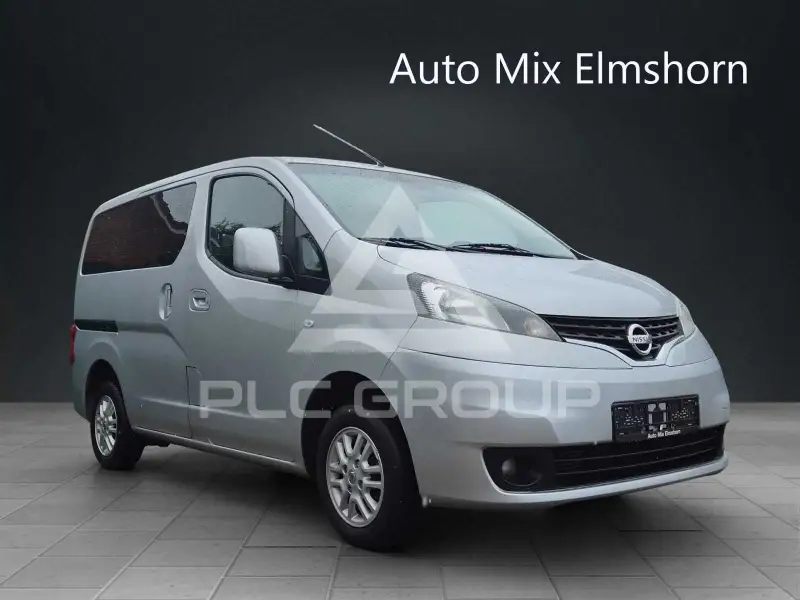 2011 Nissan NV 200