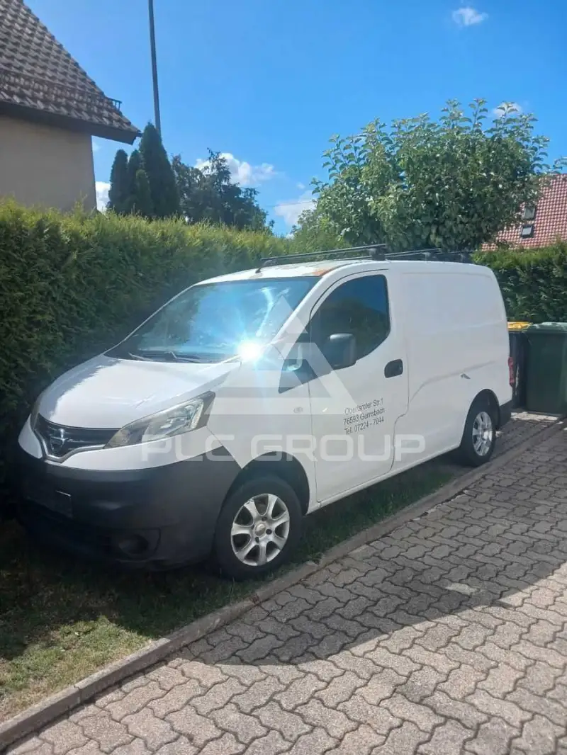 2011 Nissan NV 200