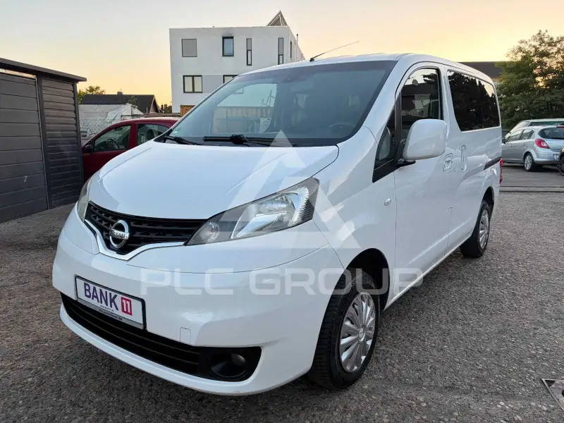 2011 Nissan NV 200