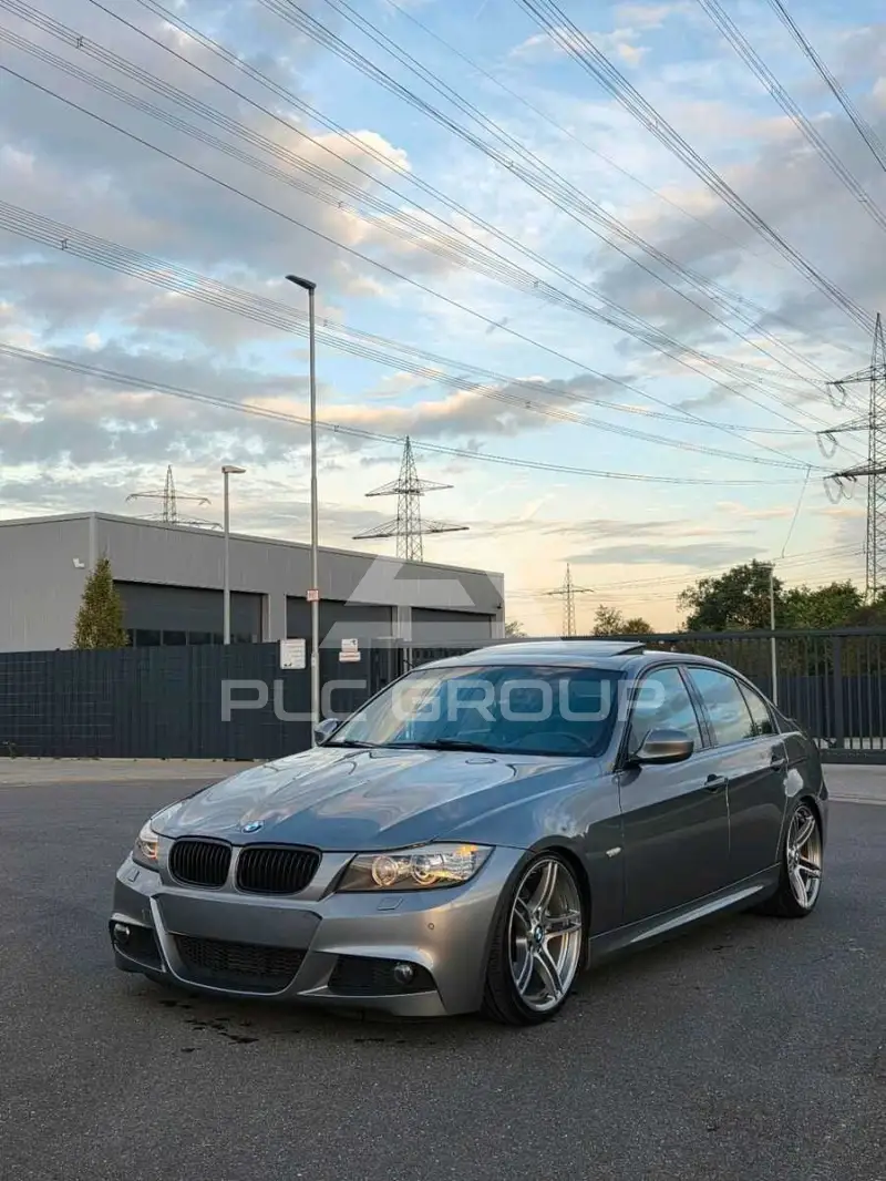 2011 BMW 325